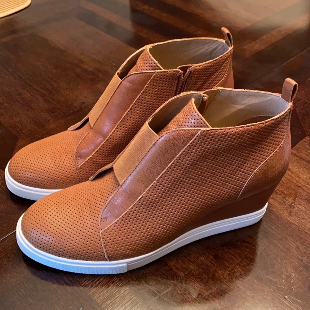 L paolo wedge